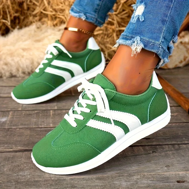 Women's Casual Sports Shoes - Rubber Sole, Geometric Pattern, Low Cut Lace Up Design, Suitable for Wearing All Seasons
