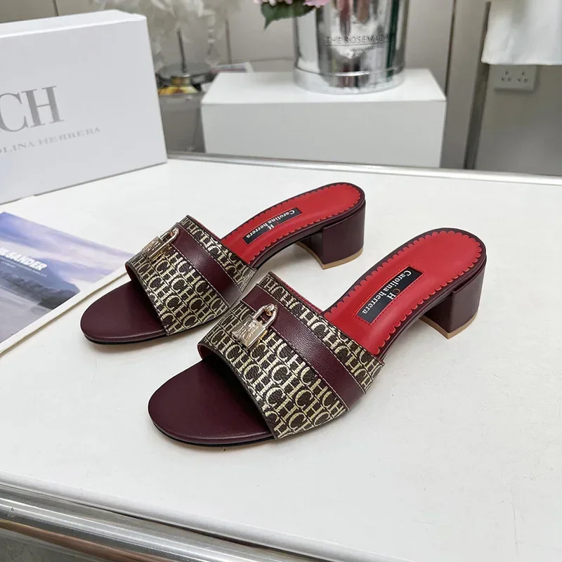 CH Brand Metal Buckle Embossed Sandals With Block Heels Open Toe Design Comfortable And Stylish Outdoor Slippers