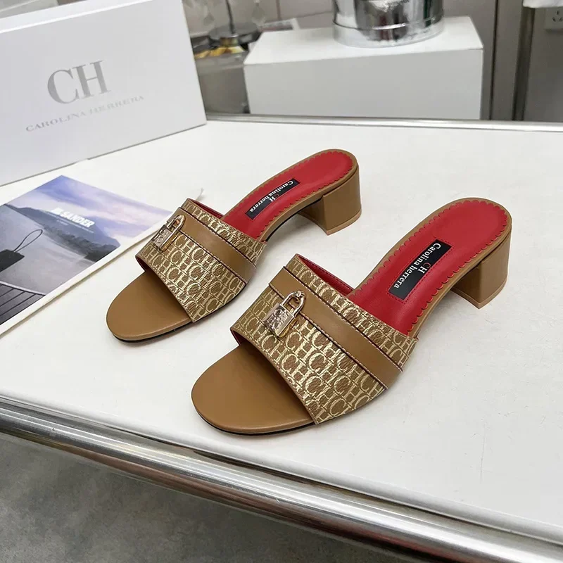 CH Brand Metal Buckle Embossed Sandals With Block Heels Open Toe Design Comfortable And Stylish Outdoor Slippers