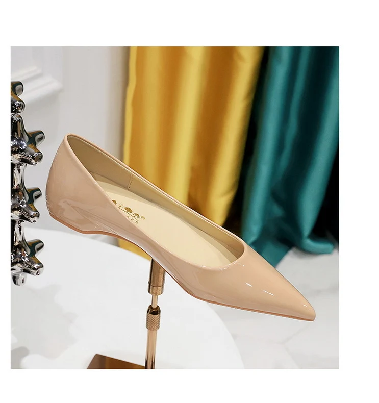 Patent Leather Women Flats Lady Sexy Evening Party Slip On Flat Shoes Women Sharp Pointed Low Heel Shoes Leisure Female Shoes