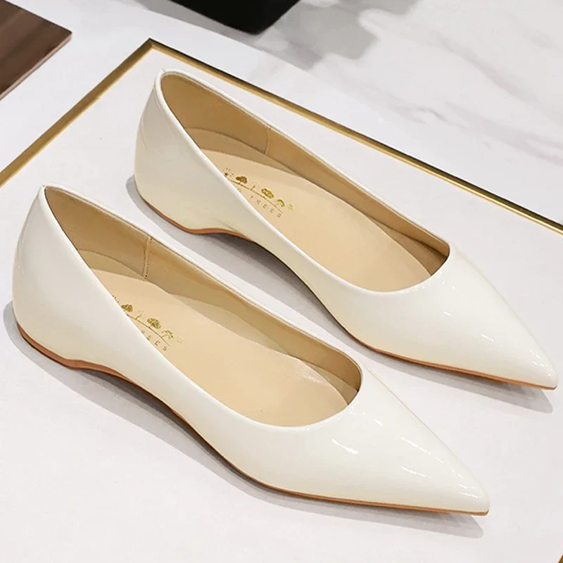 Patent Leather Women Flats Lady Sexy Evening Party Slip On Flat Shoes Women Sharp Pointed Low Heel Shoes Leisure Female Shoes