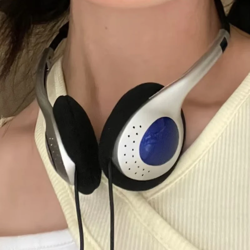 Personality Retro Classic Music Headphones Fashion Game Headset Portable Sport Wired Earphone Photography Photo Props