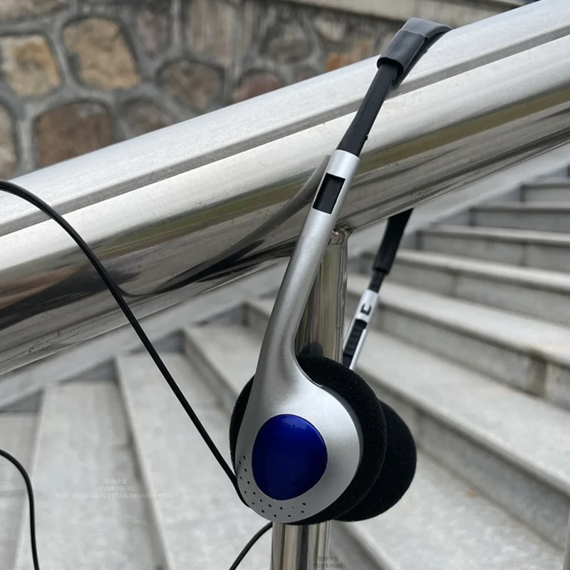 Personality Retro Classic Music Headphones Fashion Game Headset Portable Sport Wired Earphone Photography Photo Props