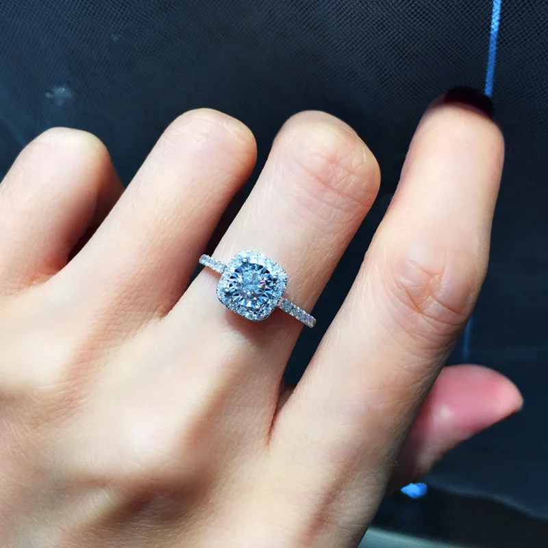 F1142 Diamond Ring White Gold Natural Round Brilliant Cut D Color Women's Engagement Ring