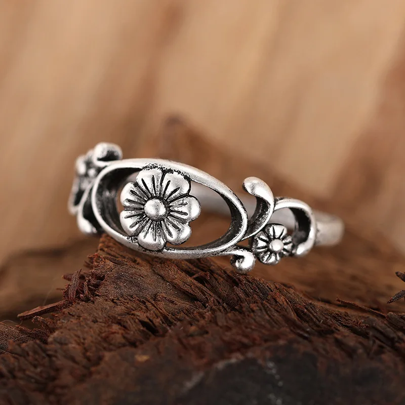 T0278 Flower Pattern Alloy Ring Antique Silver Plated Unisex Fashion Gift for Women & Men