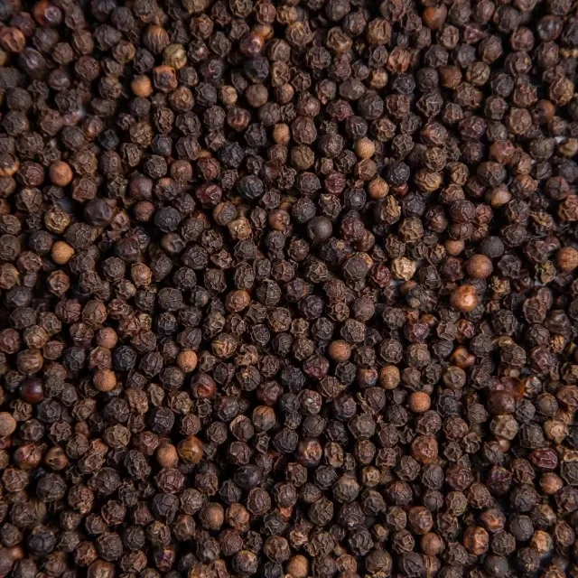 Premium Dried AD Black Pepper Export Quality Whole Bold Berries High Pungency Rich Aroma Cleaned Graded Bulk Supply Kerala India