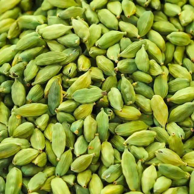 Premium Green Cardamom Dried AD Process Export Quality Aromatic Pods Handpicked Natural Spice Bulk Supply From Saanvisha India
