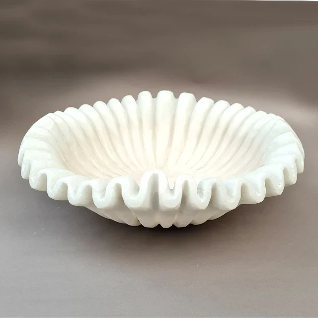 Makrana White Marble Polished Eco-Friendly Wavy Curly Design Country Style Large Size >10L Capacity Restaurant Party Bowl