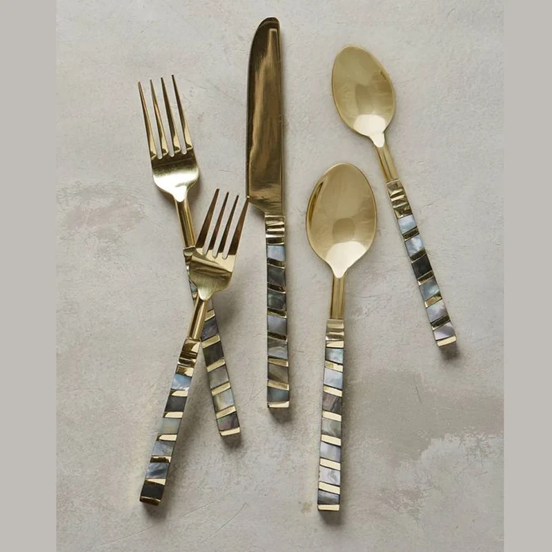 Hot Selling 304 Stainless Steel 5 Pcs Gold Flatware Sets with MOP or Resin Designer Handle Luxury Wedding Party Cutlery Set