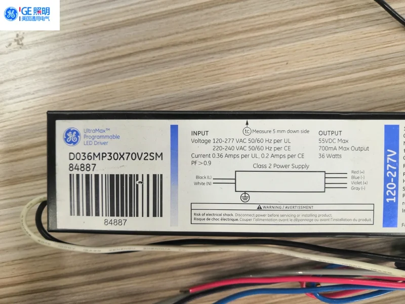 GE-UltraMax 120-277V Input 36W 700mA Max Output 84887 D036MP30X70V2SM 0-10V Dimming Programmable LED Driver