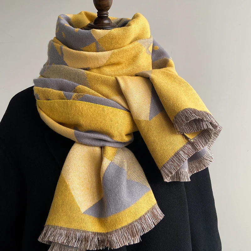 Niche Designer Cartoon Cat Cute Cashmere Scarf Women's Autumn and Winter Warm Thickened Neck Shawl New