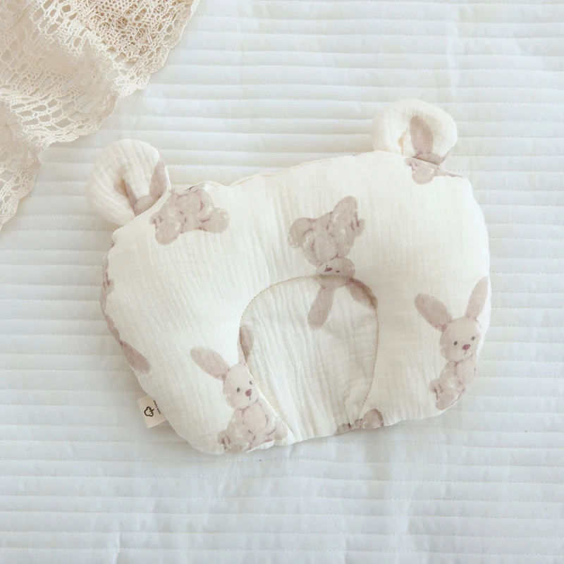 Class A cotton baby gauze baby anti-deflection head shaped pillow sweat-absorbing breathable Four Seasons suitable for newborn comfort pillow