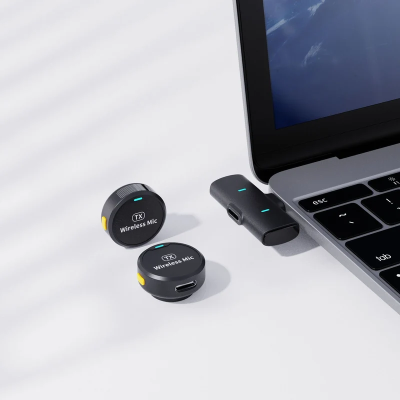 The new adsorption type one drag two wireless collar clip microphone round live mobile phone photography magnetic collar clip radio microphone