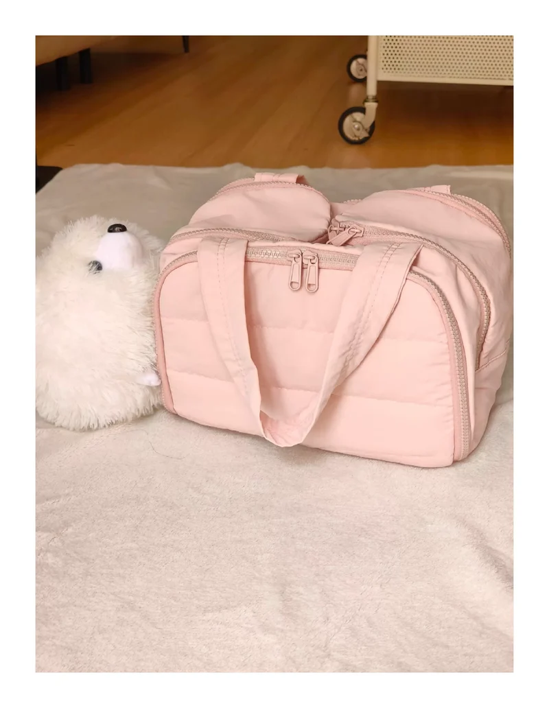 Fashionable and Simple 2025 New Style Makeup Bag, Large Capacity, Divided and Layered Toiletry Bag, Portable Travel Makeup Storage Bag