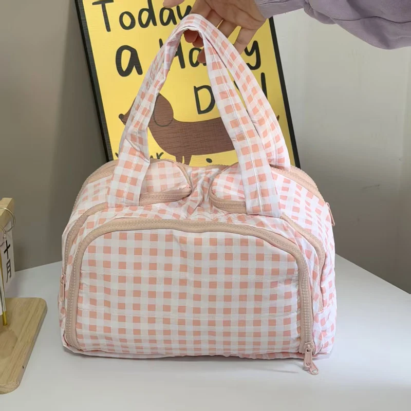 Fashionable and Simple 2025 New Style Makeup Bag, Large Capacity, Divided and Layered Toiletry Bag, Portable Travel Makeup Storage Bag