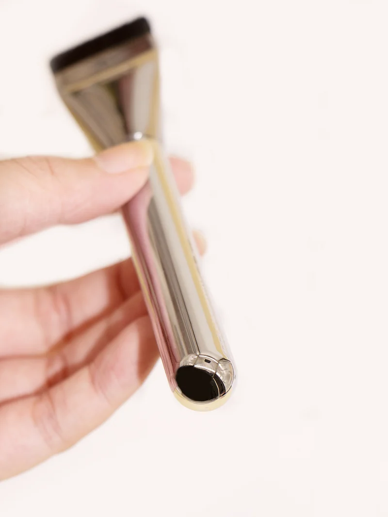 New single-piece one-line blade foundation brush flat thin flat head brush seamless no powder beauty tools in stock wholesale