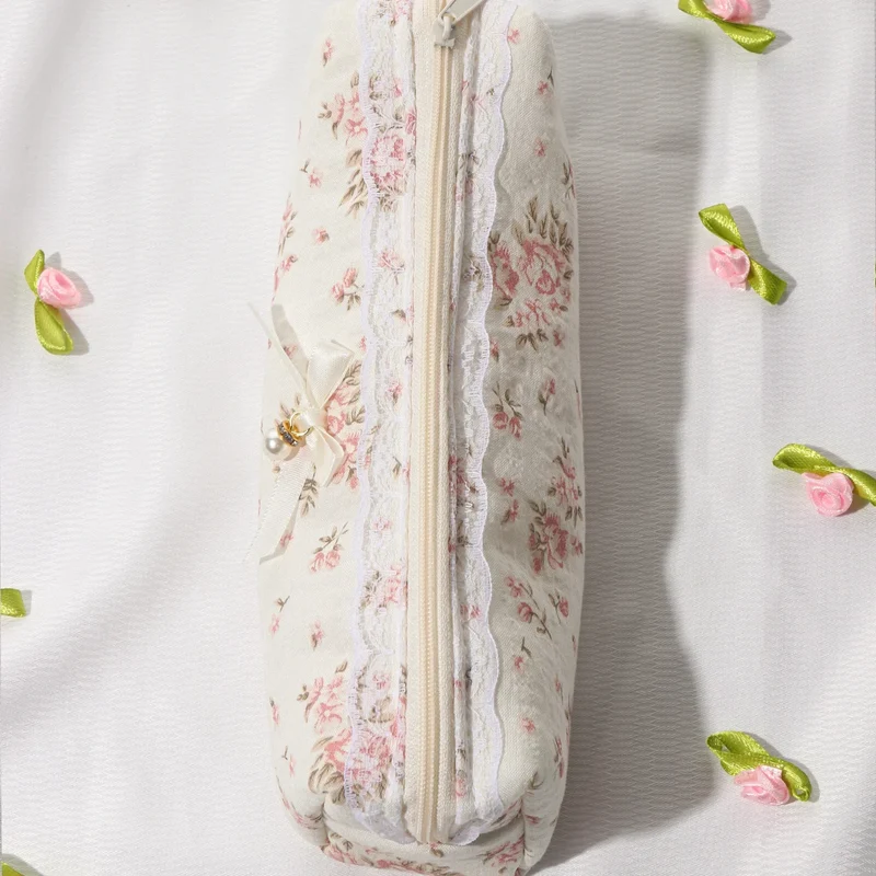 Cotton Lace Trim Storage Bag for Makeup Brushes, Cotton Makeup Bag, Toiletry Travel Soft Brush Pouch for Women, Artistic Style