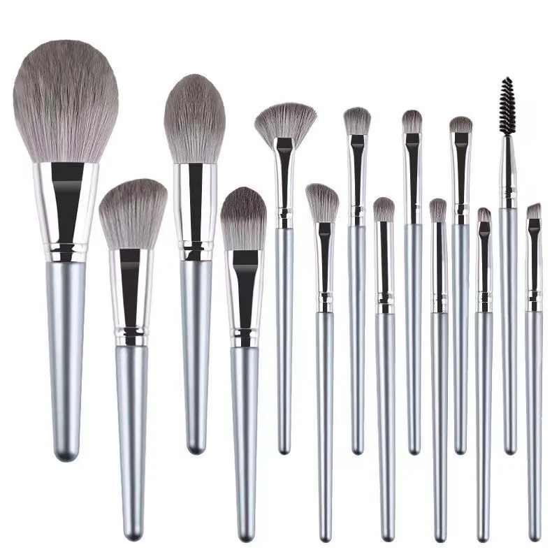 First-time beginner makeup brush suit powder brush eye shadow brush blush brush Cangzhou full set of beauty brush super soft