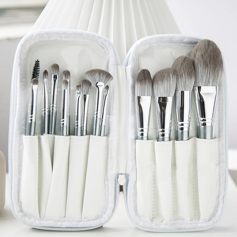 First-time beginner makeup brush suit powder brush eye shadow brush blush brush Cangzhou full set of beauty brush super soft