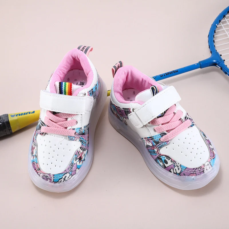 2022 New Spring and Autumn Breathable Fashion Sneakers Children's Luminous Shoes Princess Wings Led Light Children's Shoes