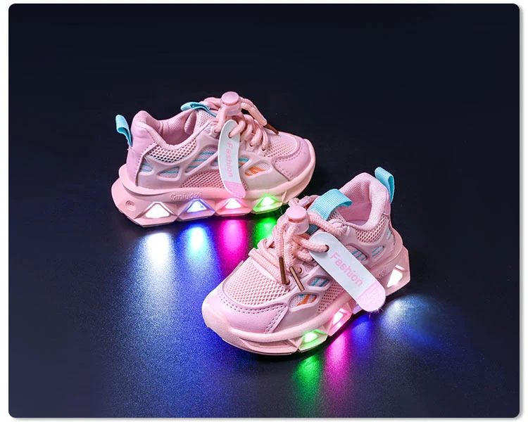 Light-Up Children's Shoes 2025 Spring & Fall New Led Light-Up Soft-Soled Sports Shoes for Small and Medium-Sized Children Women's Fashionable Casual Dad Shoes