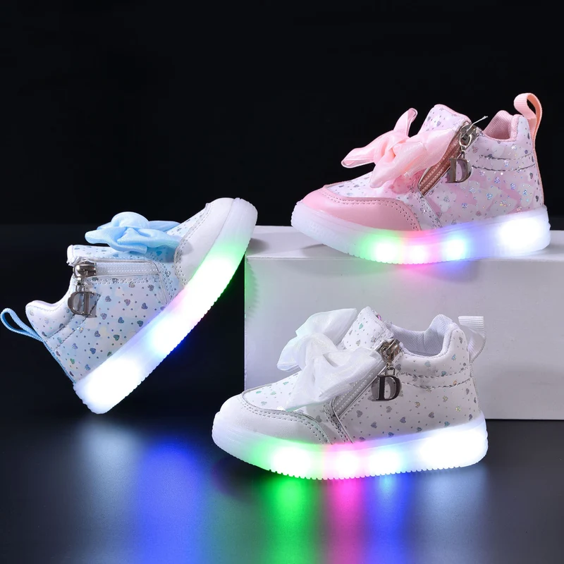 Spring and Autumn New Girls Princess LED Lighting Small and Medium Girls Casual Bow Sports Soft Sole Shoes Factory Outlet