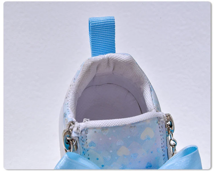 Spring and Autumn New Girls Princess LED Lighting Small and Medium Girls Casual Bow Sports Soft Sole Shoes Factory Outlet