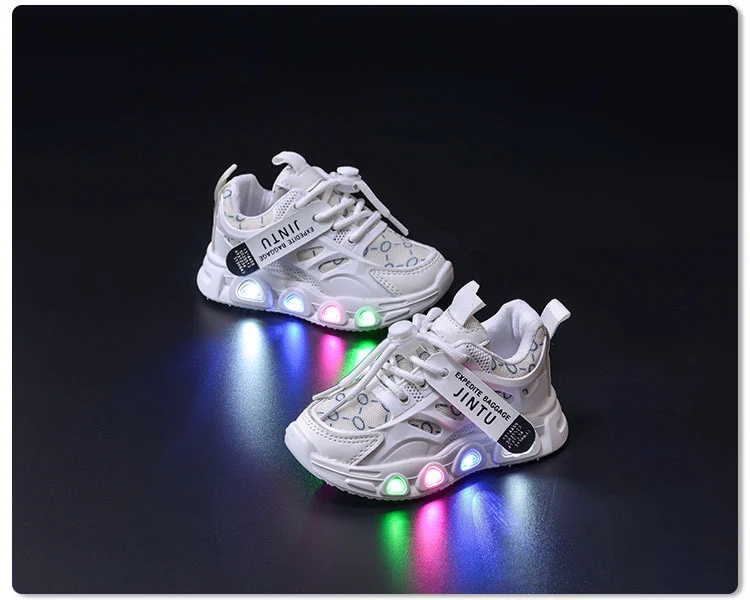 Spring and Autumn New Style Luminous Men's Sports Shoes with Lights, Cloth Women's Casual Shoes, Children's Led Lighted Toddler Shoes in Stock