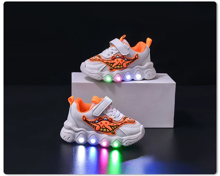 Spring New Style Dinosaur Led Light Sneakers for Boys and Girls Spring & Fall New Mesh Breathable Casual Light Shoes for Children and Middle-Aged Children