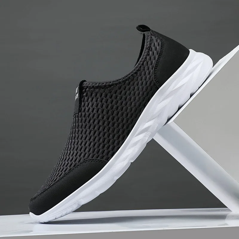 2025 New Shoes Men Loafers Light Walking Breathable Summer Comfortable Casual Shoes Men Sneakers Zapatillas Hombre Plus