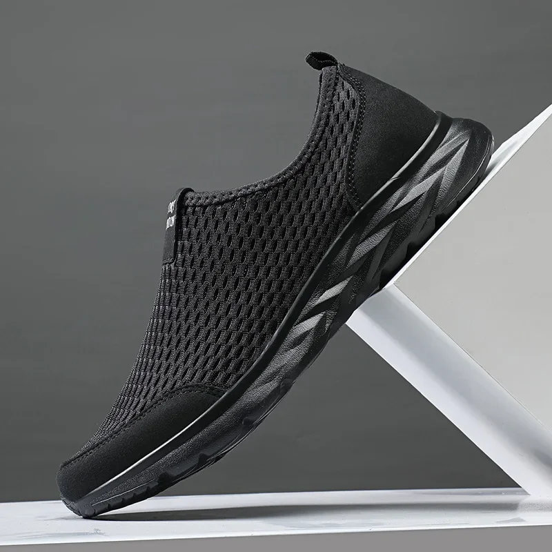 2025 New Shoes Men Loafers Light Walking Breathable Summer Comfortable Casual Shoes Men Sneakers Zapatillas Hombre Plus