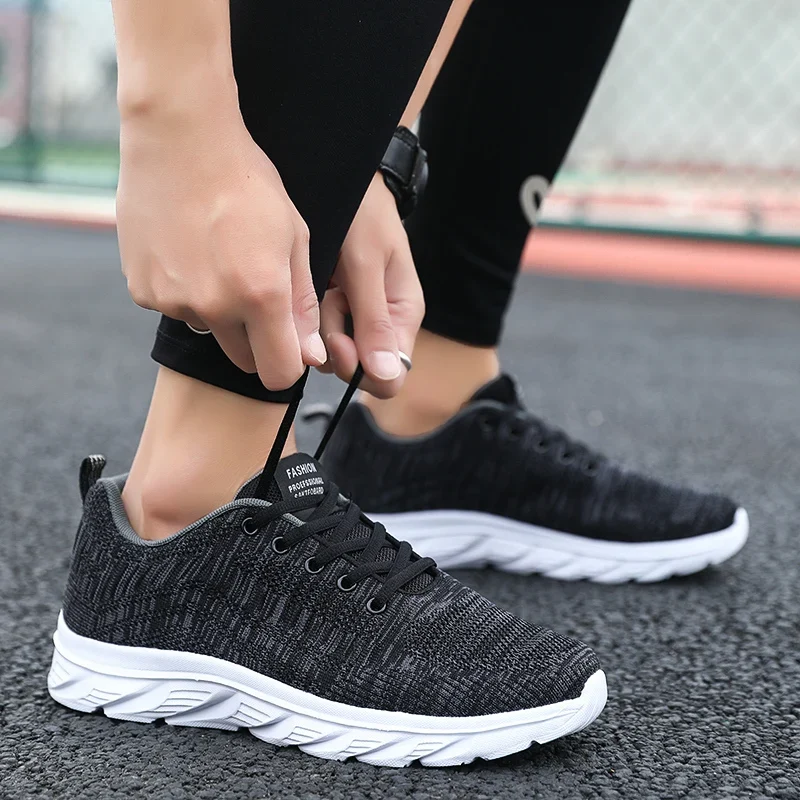MAEDEF 2024 Running Shoes Men Sneakers Fashion Lightweight Trainers Breathable Walking Shoe Outdoor Comfortable Athletic for Men