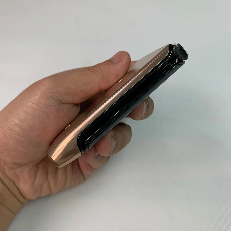 Motorola Razr 2019 XT2000 4G LTE SmartPhone NFC 6GB+128GB eSIM 16MP+5MP P-OLED 6.2'' Snapdragon 710 Octa-Core Android CellPhone