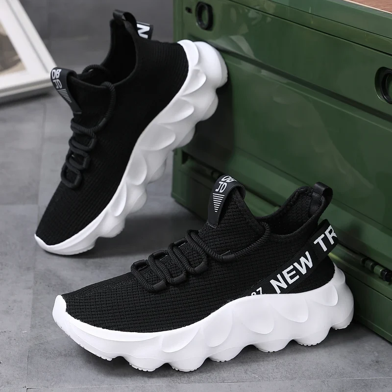 Men's Large Size Outdoor Hiking And Running Shoes Comfortable Casual Versatile Fashionable Sports Shoes for Couples Training