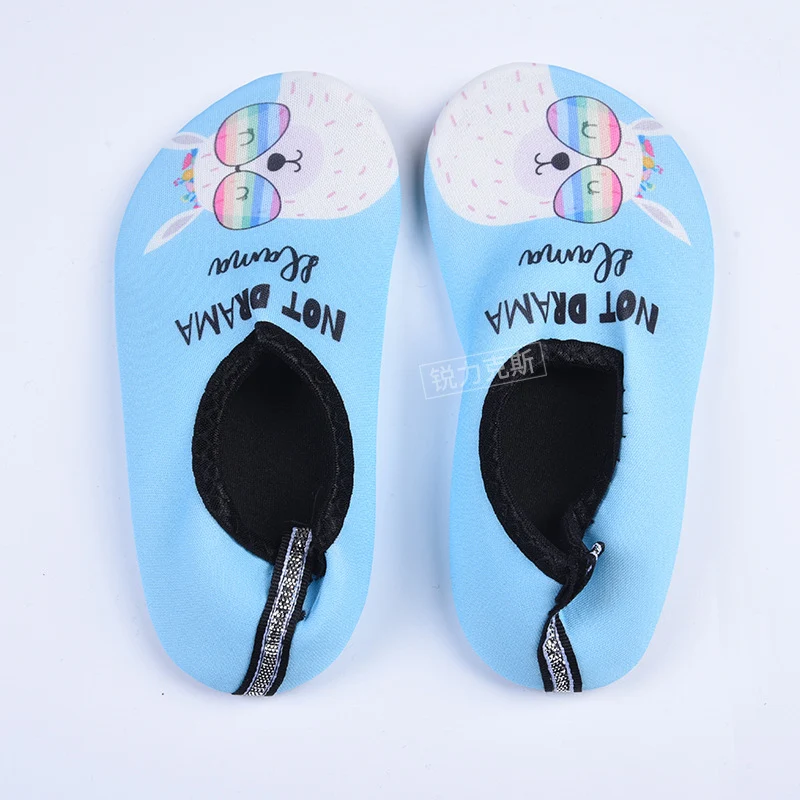 Cartoon Children's Beach Shoes Hard Sole Wading Shoes Diving Equipment Snorkeling Shoes and Socks Barefoot Swimming Shoes Diving Socks Quick-drying