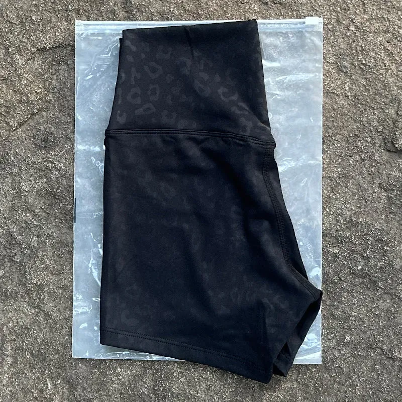 New Nude High-Waist Brushed Shorts Yoga Wear Nylon Shorts Women's Tight Yoga Three-Point Sports Shorts Peach