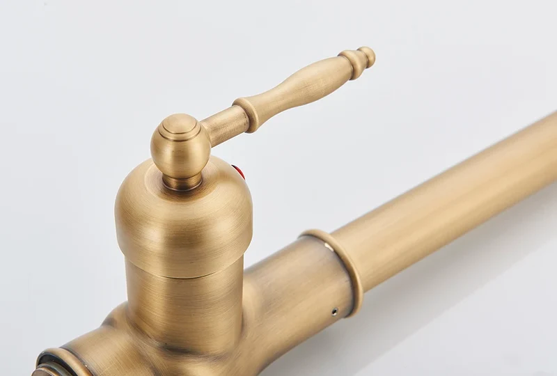 Antique Brass Kitchen Sink Faucet Pull Down Swivel Spout Kitchen Deck Mounted Bathroom Hot and Cold Water Mixers Tap