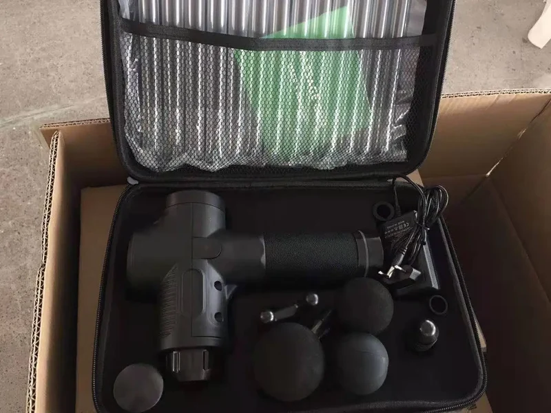 Hot Selling Body Deep Tissue Massage Gun 6 Head Attachments Quick Rechargeable