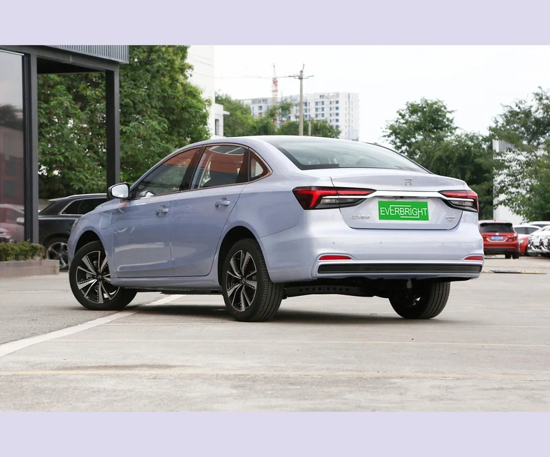 2022 Blue New Roewe Rising Auto ER6 Electric Car/Sedan with Very Long Charging Range, Equipped with the Driving Recorder