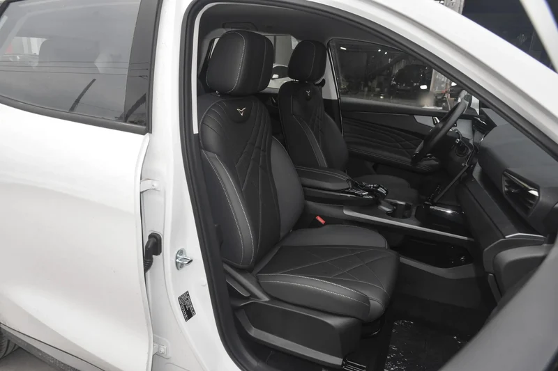 Africa Special Deal Kaiyi X7 SUV 1.6T 7DCT LHD China Suv Cars Kaiyi X7 Kunlun New Cars in Stock