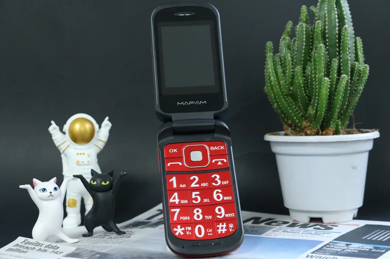 Mafam F899 Small Cover Folded Elderly Mobile Phone For Seniors Dual Display SOS Button Fast Quick Call Anti-Scratch Low Price