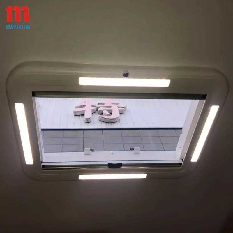 Hot Selling 500x500mm Modified Car Roof Window and Motorhome RV Skylight with LED Light