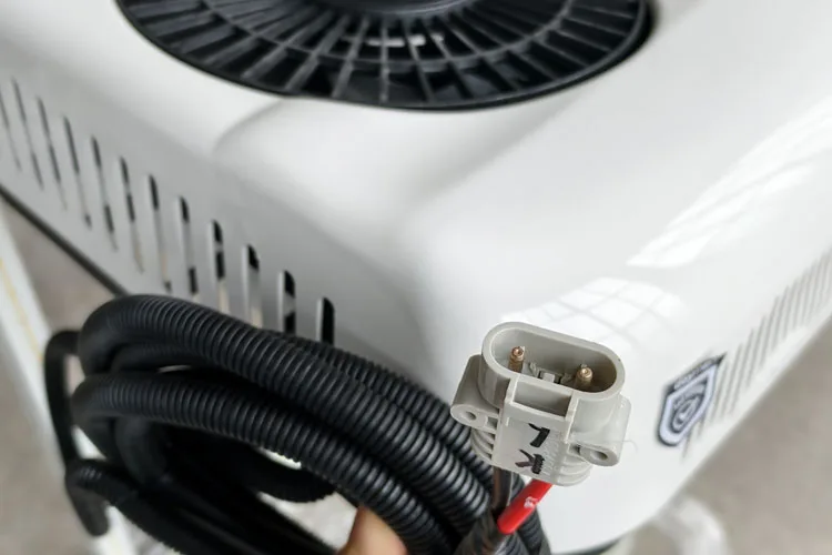 Split Air Conditioners For Van Tractor Cab Air Conditioning Unit Electric Ac For Car With Factory Price
