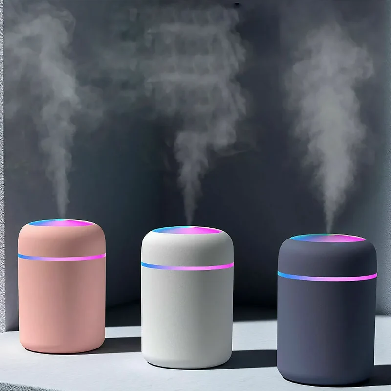 Multi-Function Car-Mounted Ultrasonic Humidifier with RGB Ambient Lighting and 300ml Aromatherapy Diffuser for Compact Spaces