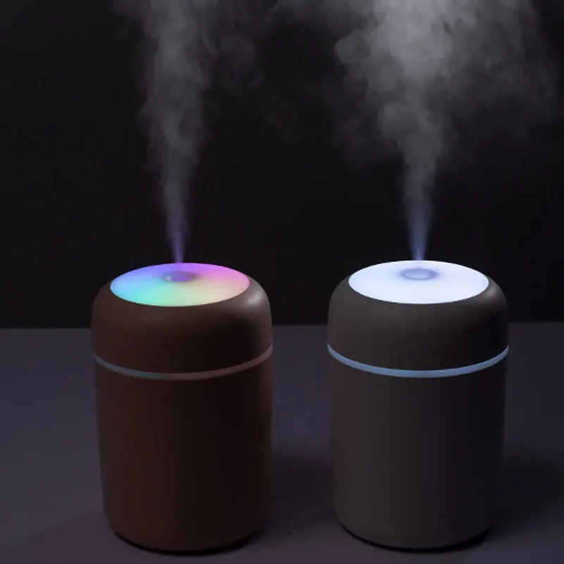 Multi-Function Car-Mounted Ultrasonic Humidifier with RGB Ambient Lighting and 300ml Aromatherapy Diffuser for Compact Spaces