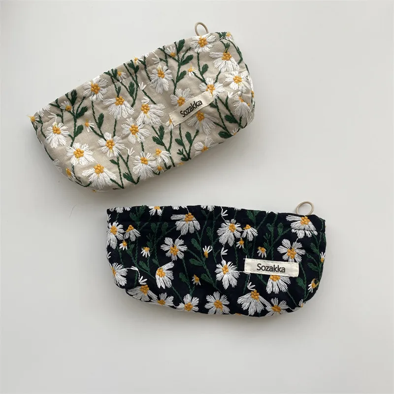 Cosmetic Bag Women Floral Makeup Case Organizer Korean Embroidery Cosmetic Pouch Travel Toiletry Bag Corduroy Canvas Beauty Case