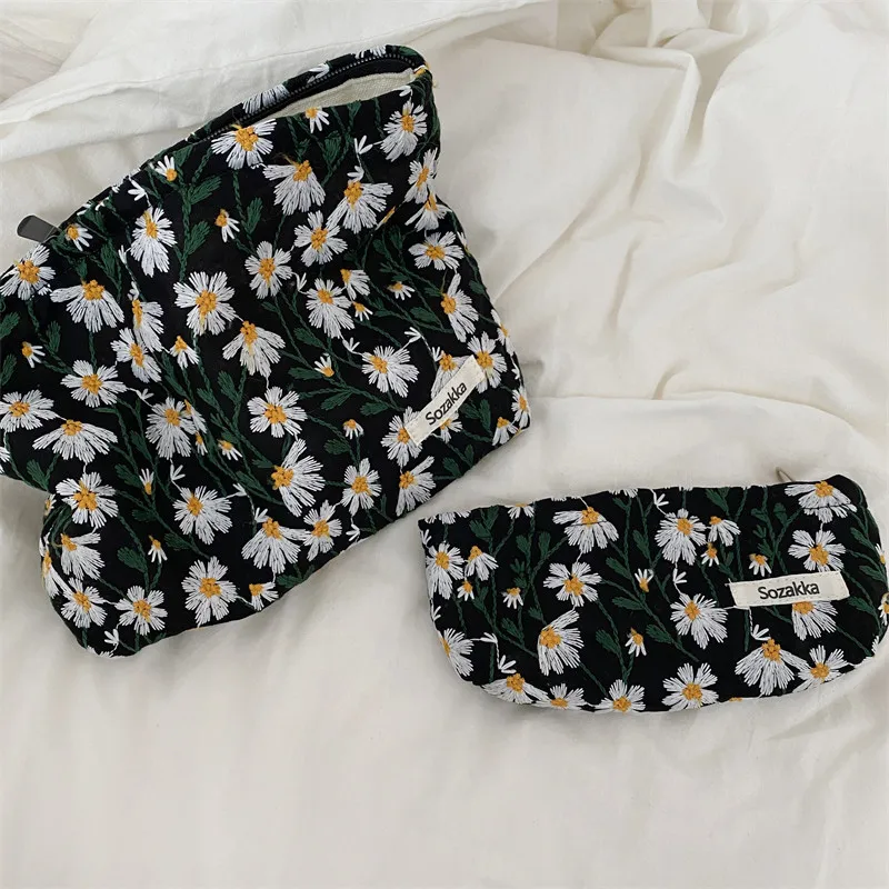 Cosmetic Bag Women Floral Makeup Case Organizer Korean Embroidery Cosmetic Pouch Travel Toiletry Bag Corduroy Canvas Beauty Case