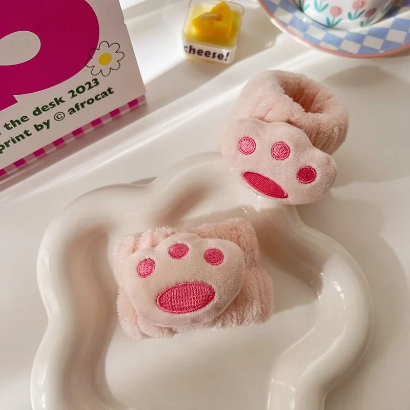 Reusable Face Wash Hand Wrist Strap 1Pair Cartoon Sweat Band Towel Band Comfortable Flexible Absorbent Wrist Strap for Face Wash