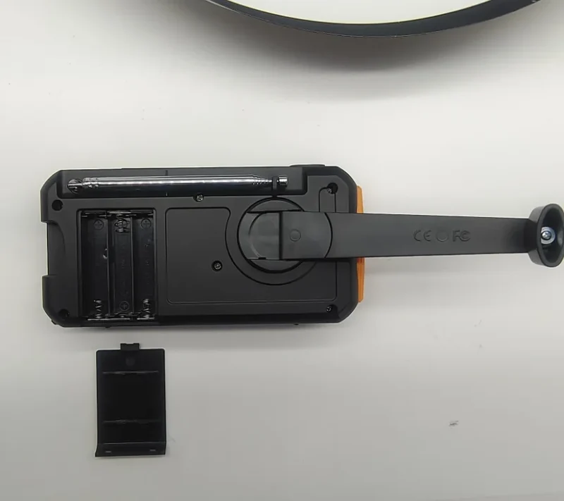 Solar Crank DAB+ FM Radio with 5000 mAh Power Bank, Bluetooth speaker Emergency Radio, USB-C Phone Charge, SOS Alarm, Torch