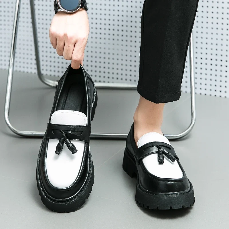 Thick Sole Classy Men Dress Shoes Black+White Color Handsome Wedding Tassels Loafer Shoes for Men